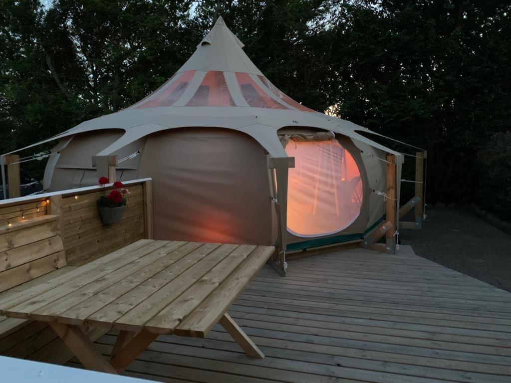 Idestrup Romantic Luxus Glamping 3 מראה חיצוני תמונה